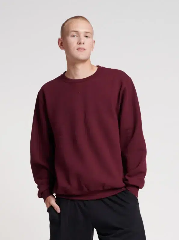 Stay dry, fresh and protected with the Russell 698HBM1 unisex sweatshirt. Dri-Power® fleece, durable, breathable & ready to customize.