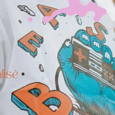 How to Launch Your Clothing Brand in Québec in 2025: The Essential Guide